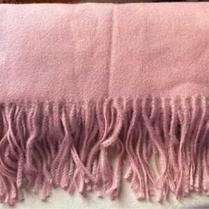 Cozy Woven Cashmere Wrap Shawl Scarf Throw, new unused, smoke free home, pink